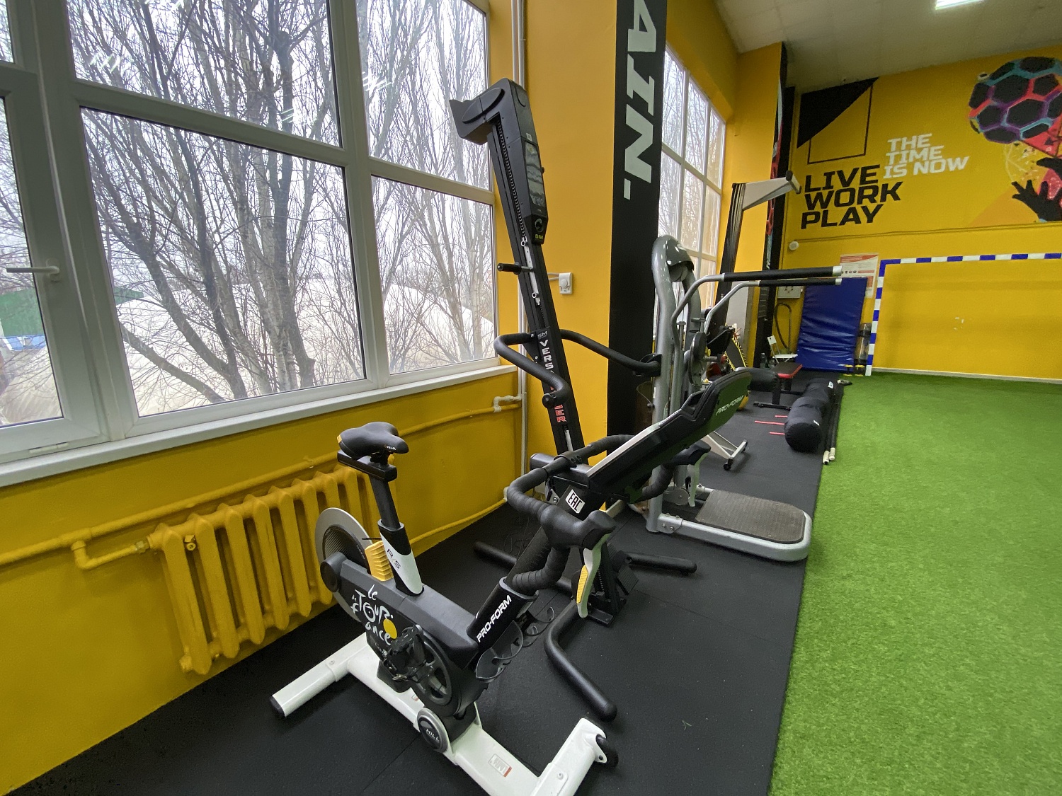 VersaClimber и кардиозона для гандбольного клуба «Ростов-Дон»