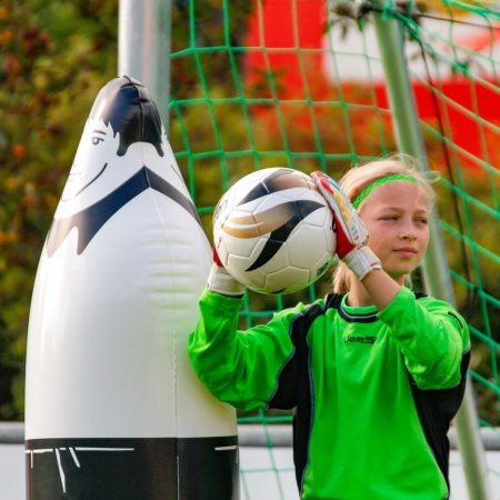 Надувной силуэт футболиста  Air-Body Junior Outdoor 165 см