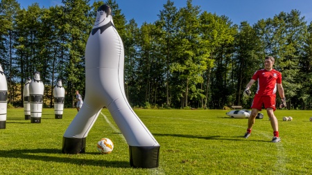 Надувной манекен футболиста Air-Body DUO