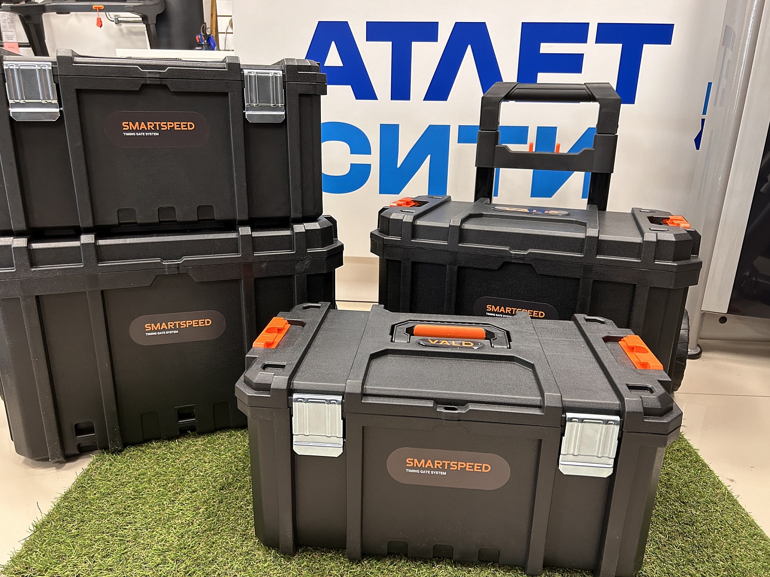 Скоростные ворота SmartSpeed Plus. Привезли для Академии футбола Крыма