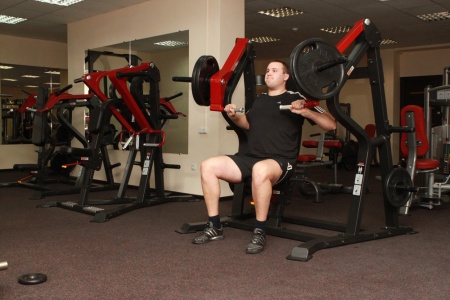 SL7001 Жим от груди со сведением Sterling с независимыми рычагами